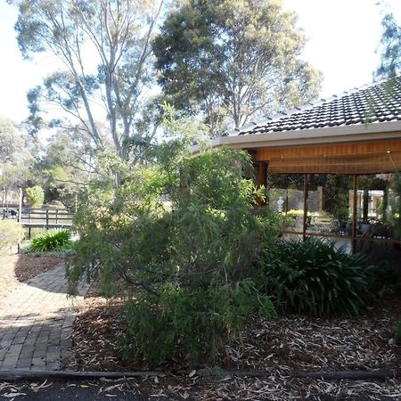 Magdala Motor Lodge & Lakeside Restaurant Stawell Esterno foto