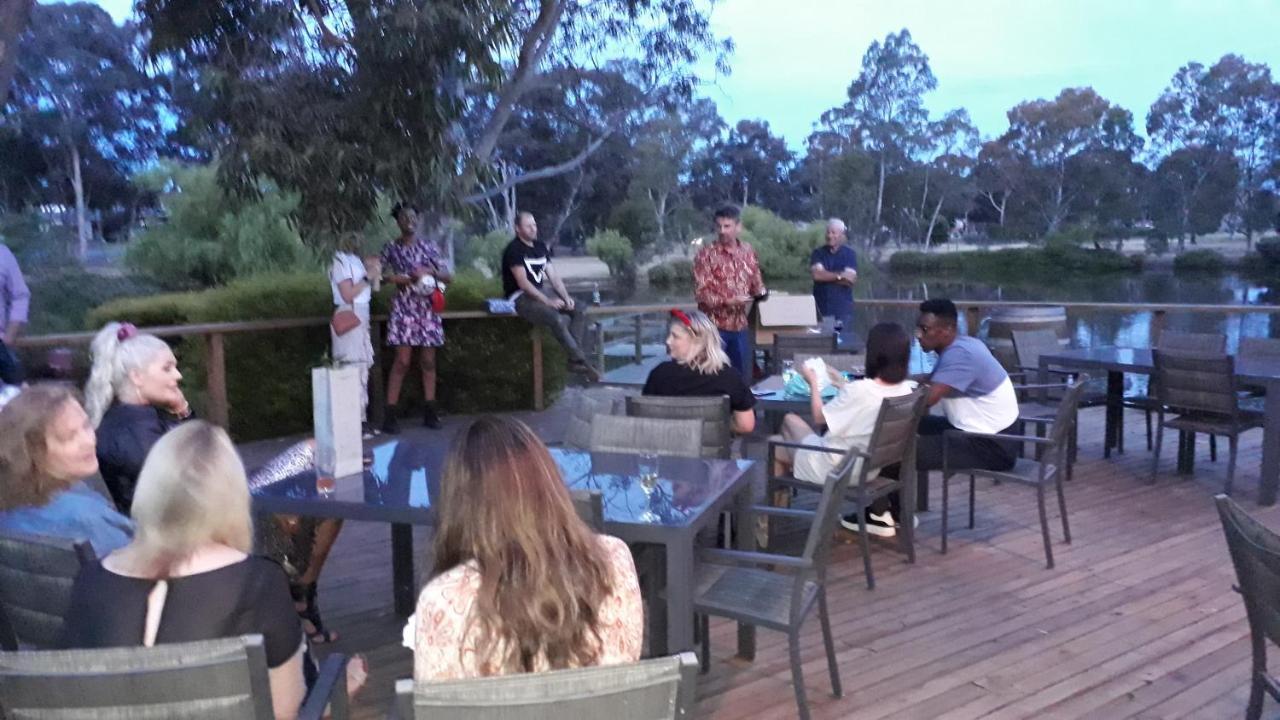 Magdala Motor Lodge & Lakeside Restaurant Stawell Esterno foto
