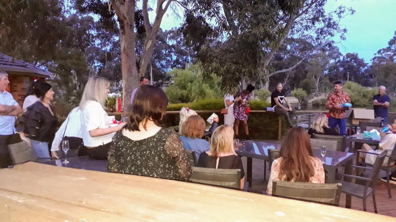 Magdala Motor Lodge & Lakeside Restaurant Stawell Esterno foto