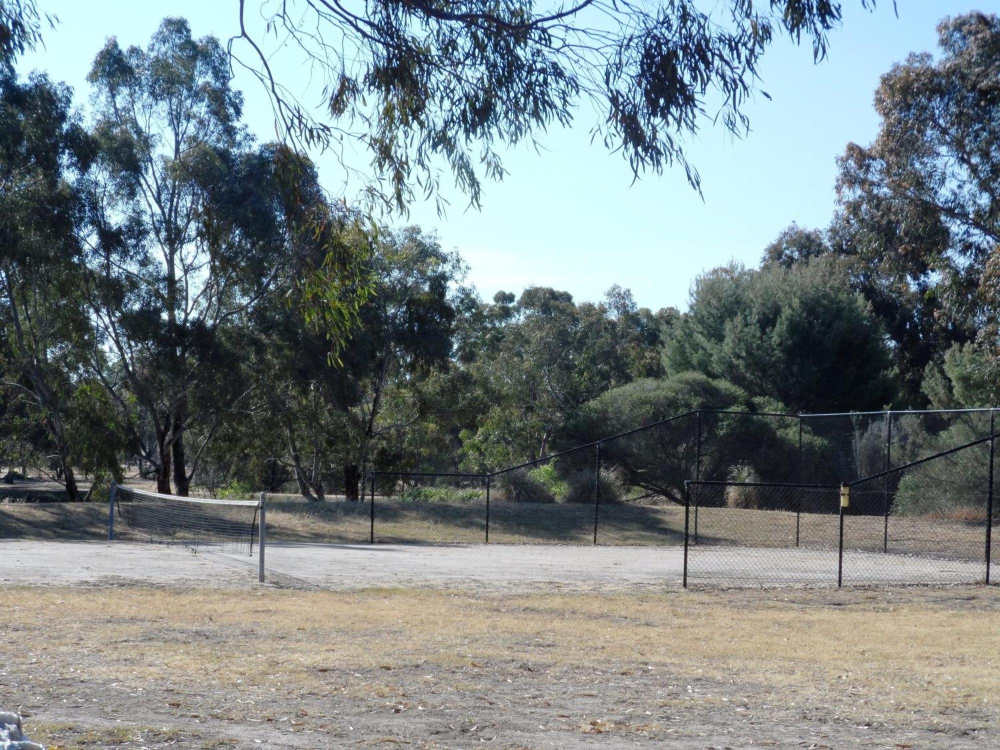Magdala Motor Lodge & Lakeside Restaurant Stawell Esterno foto