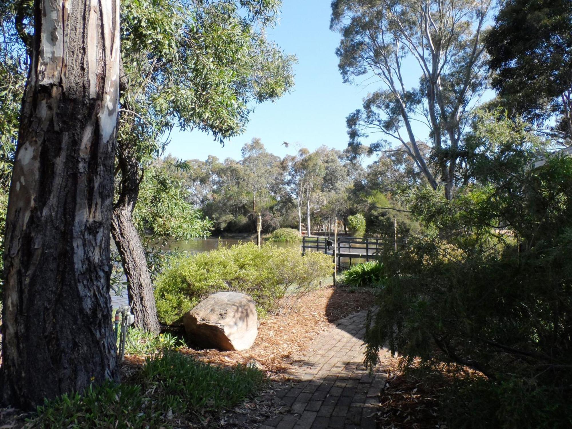 Magdala Motor Lodge & Lakeside Restaurant Stawell Esterno foto