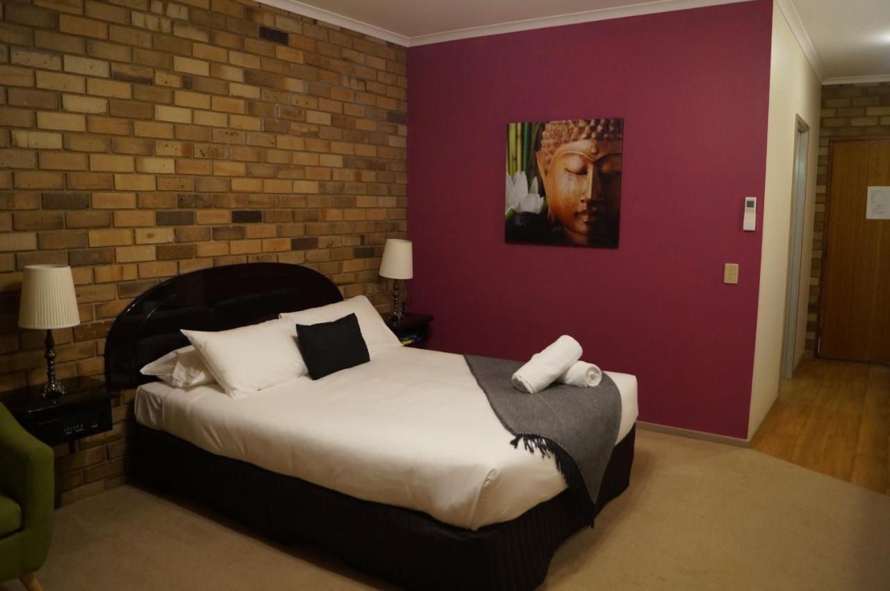 Magdala Motor Lodge & Lakeside Restaurant Stawell Esterno foto
