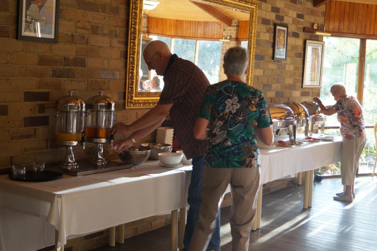 Magdala Motor Lodge & Lakeside Restaurant Stawell Esterno foto